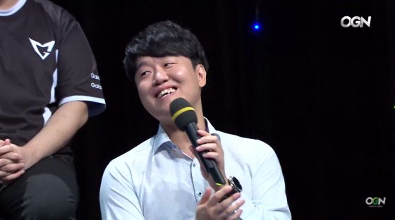 C9碾压HKA，Faker开启传奇时刻峡谷大战小组赛，引爆全场热议