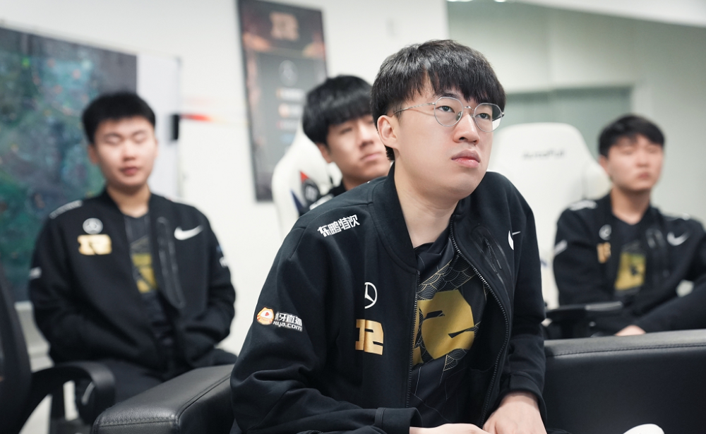 开云体育登录-EG力克T1，Viper完成史诗逆转宿命之战小组赛，锁定晋级资格