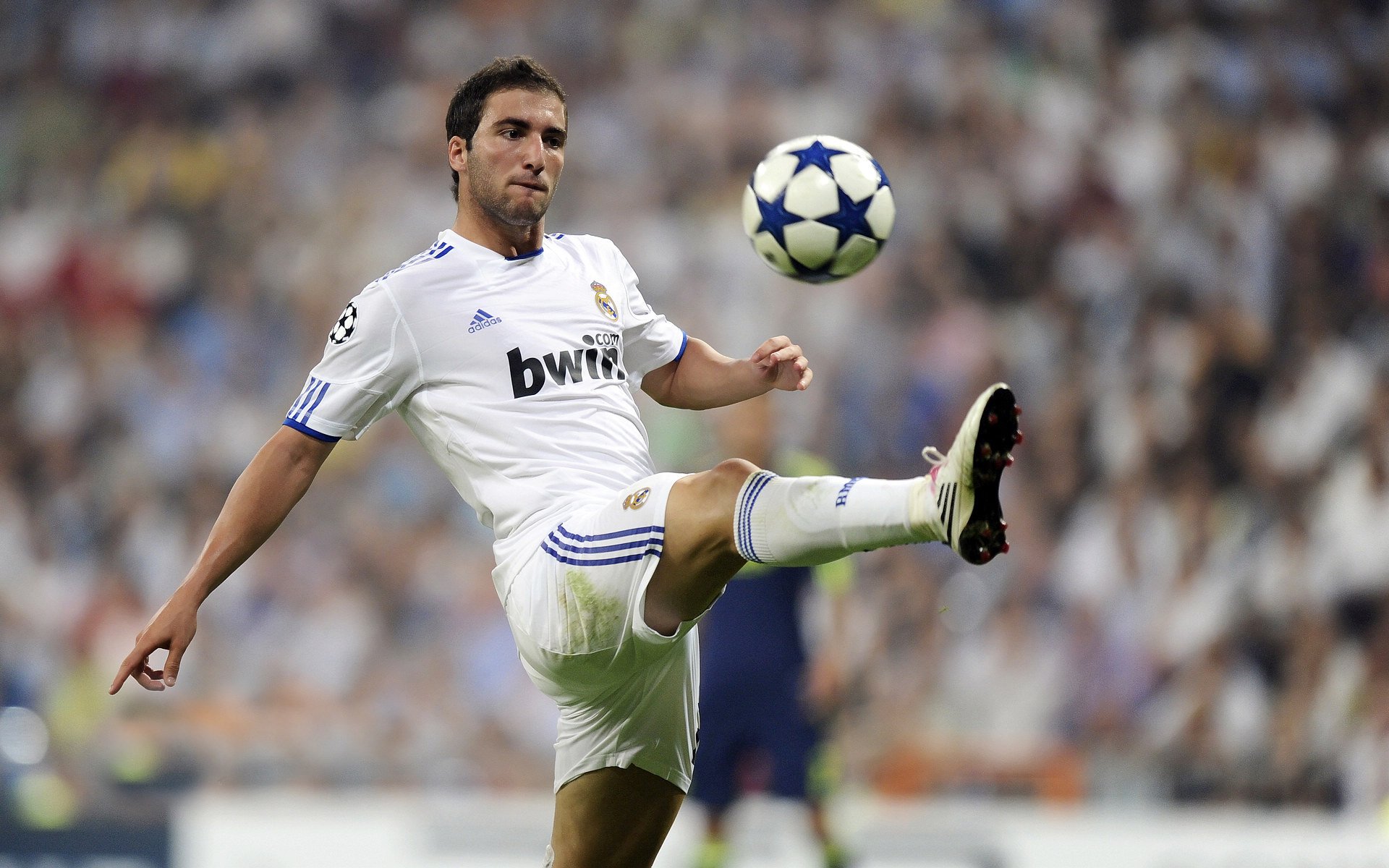 突尼斯2-1雷恩，苏亚雷斯打出统治级数据，诠释何为老将天花板