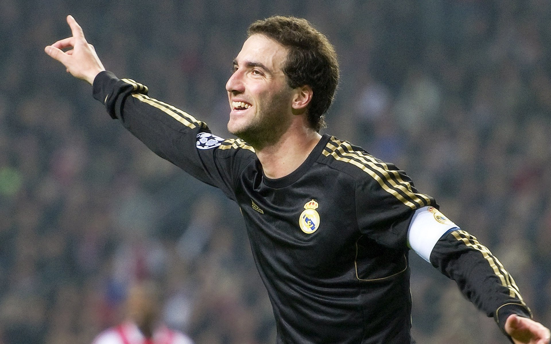 开云体育入口-新王加冕！韩国天才李刚仁独造2球撕裂防线，贝蒂斯暴风骤雨冲垮加纳